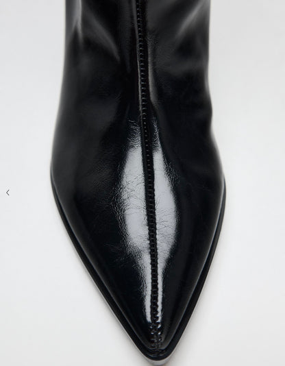 Black Swan Boots