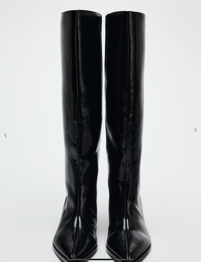 Black Swan Boots